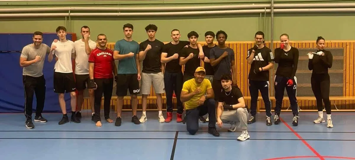 Anpassad gruppträning för en samarbetspartner i klubbens lokal